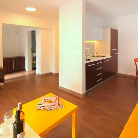 Apartment Holiday Flat Zoran Novigrad Cis011013 Cya Novigrad (Istria)